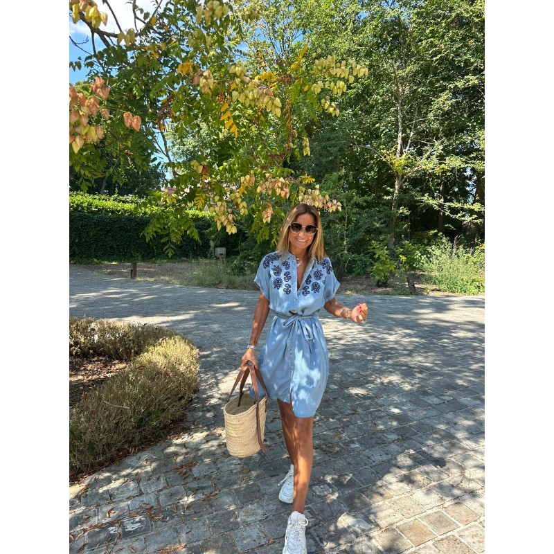 Robe jeans fluide brodée Vic