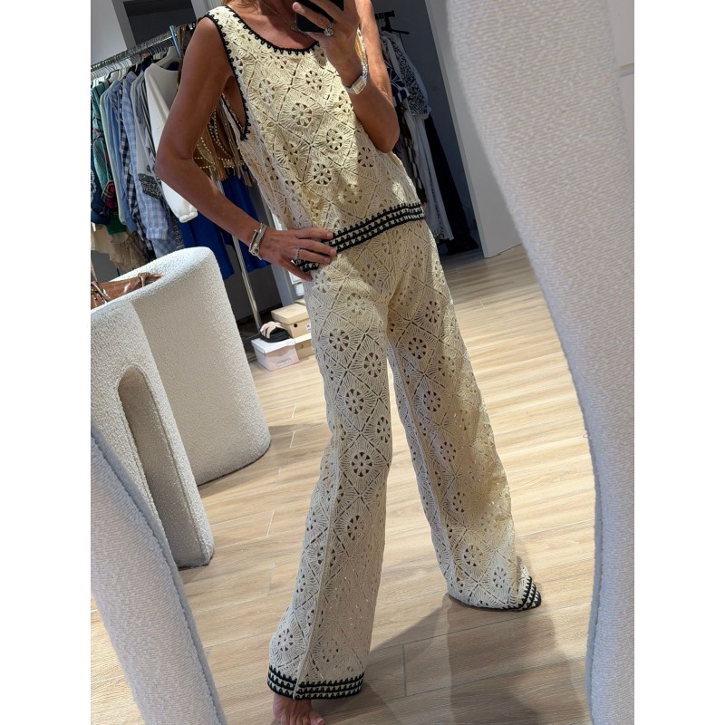 Ensemble crochet Dubai