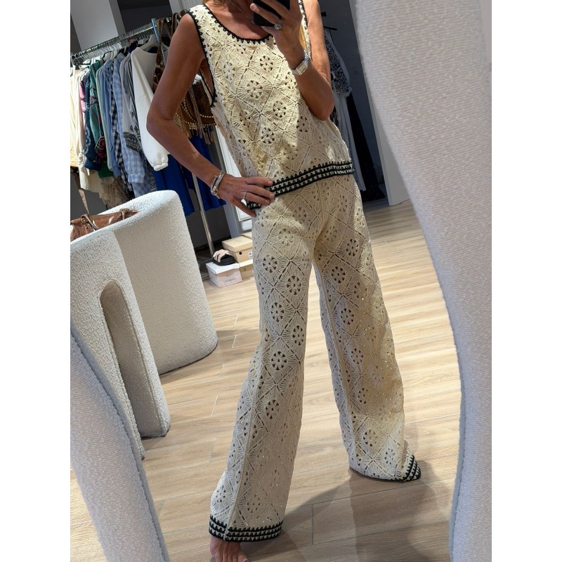 Ensemble crochet Dubai