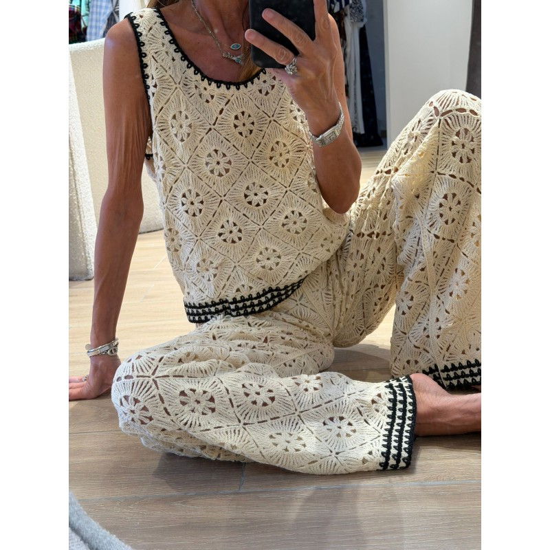 Ensemble crochet Dubai