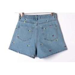 Short jeans flowers