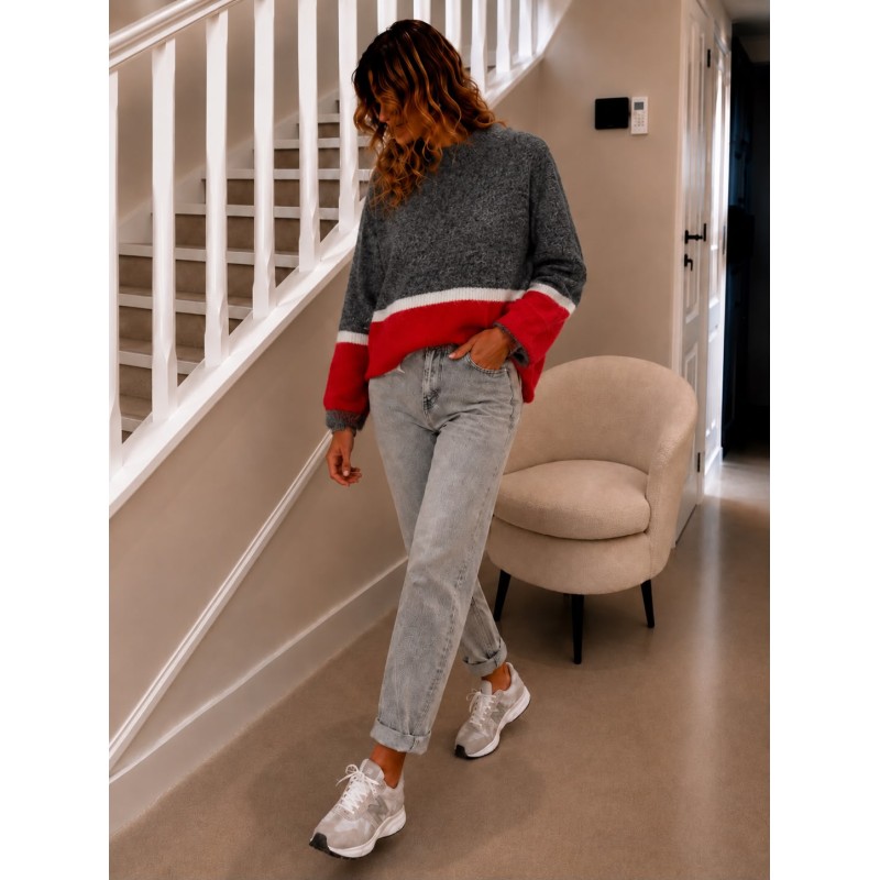 Pull Maroussia