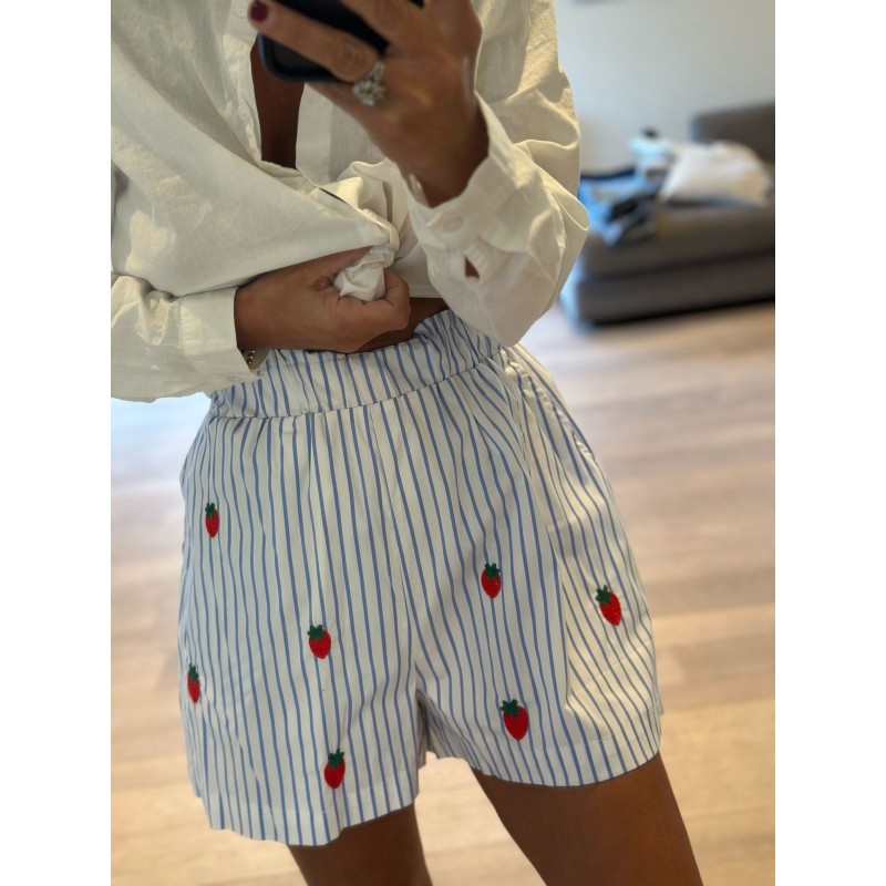 Short Strawberry